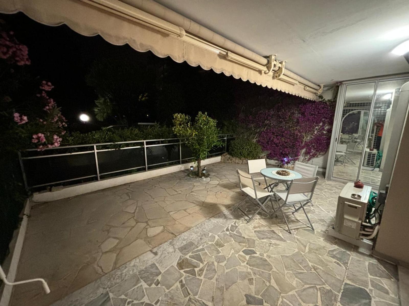 Matheo Apartment Кан Екстериор снимка